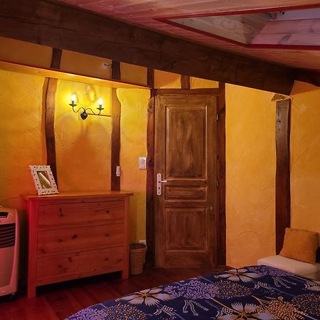 - - - - -Les Colombages - - - - Chambre D'Hotes-Gite- Classement Gite 3 Etoiles Mirepoix  Esterno foto